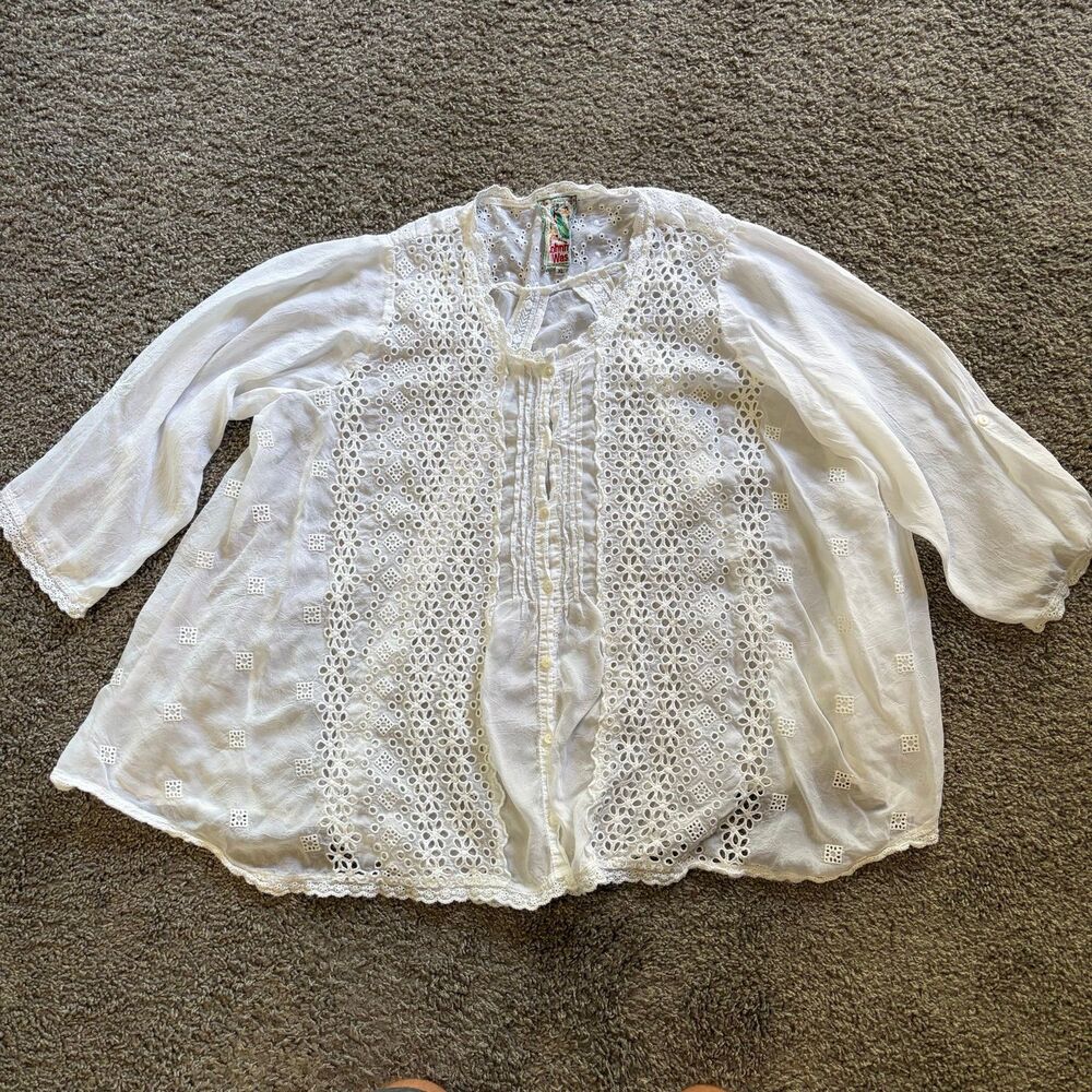 Johnny Was White Eyelet Floral Button Down Blouse Boho Rayon Women’s Size XL